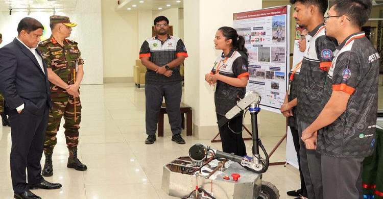  দেশীয় উদ্ভাবনে এবং সাইবার সক্ষমতায় নতুন গতি আনতে হবে: প্রতিরক্ষা উপদেষ্টা