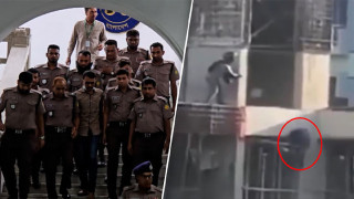 কার্নিশে ঝুলে থাকা তরুণকে গুলির ঘটনায় ৩ আসামির মৃত্যুদণ্ড, একজনের যাবজ্জীবন
