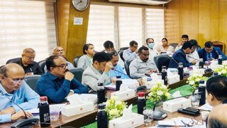 উন্নয়ন পরিকল্পনায় বিমান ও পর্যটন খাত নিয়ে বিভাগীয় কমিশনারদের সঙ্গে বৈঠক