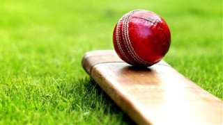 ভারতে ক্রিকেটারদের ব্যাগে মিলল মদ!