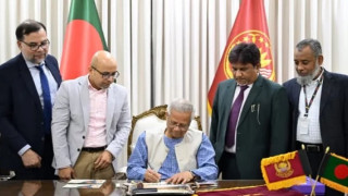 বিজয় দিবসে স্মারক ডাকটিকিট উদ্বোধন করলেন প্রধান উপদেষ্টা