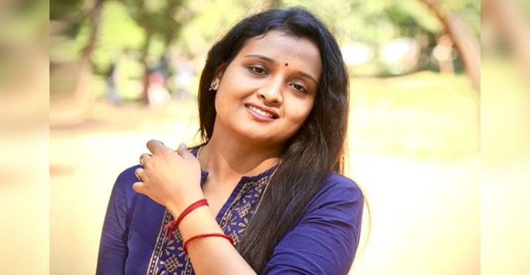 কুষ্টিয়ার বৃষ্টি যেভাবে হয়ে উঠলেন সাংবাদিক অভিশ্রুতি শাস্ত্রী কুষ্টিয়ার বৃষ্টি যেভাবে হয়ে উঠলেন সাংবাদিক অভিশ্রুতি শাস্ত্রী